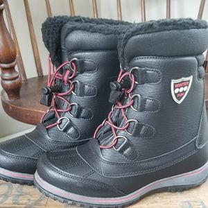 Khombu Snow Boots